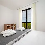 Stilvoll Eingerichtete 4 By Interhome *