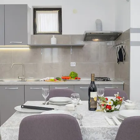 Stilvoll Eingerichtete 4 By Interhome Διαμέρισμα