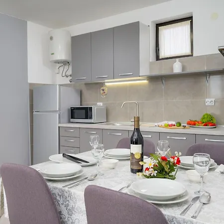 Διαμέρισμα Stilvoll Eingerichtete 4 By Interhome