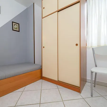 Διαμέρισμα Stilvoll Eingerichtete 4 By Interhome Štinjan