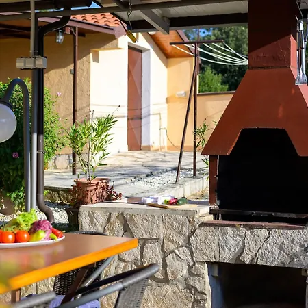 Διαμέρισμα Stilvoll Eingerichtete 4 By Interhome