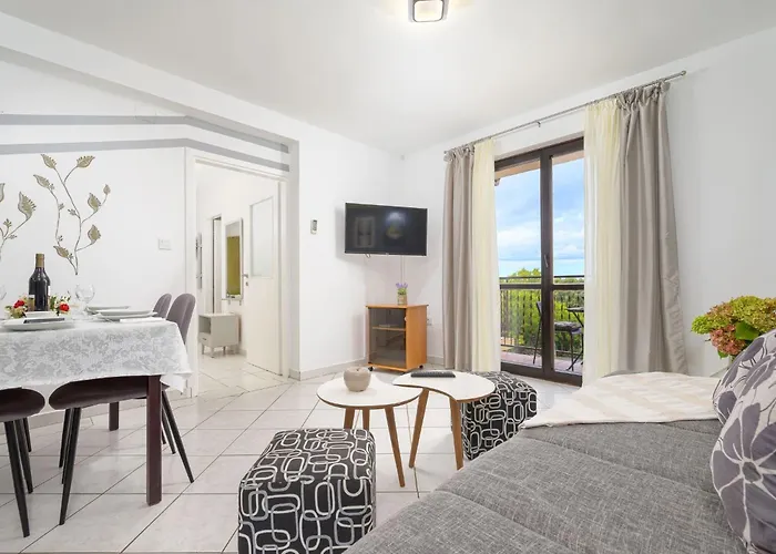 Apartment Stilvoll Eingerichtete 4 By Interhome